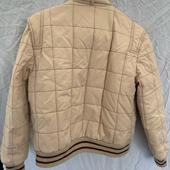 Vintage quilted bomber jacket youth size large could be worn as an XS for women - Picture 4 of 9